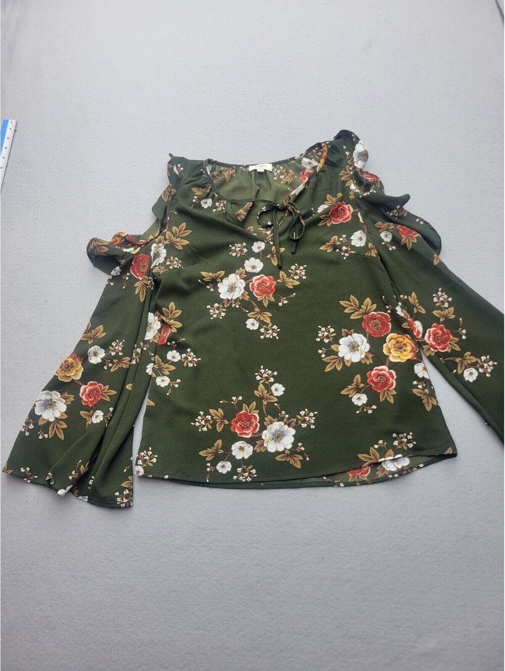 Umgee Women's Top Small Green Blouse Long Sleeve Floral Shoulderless Casual